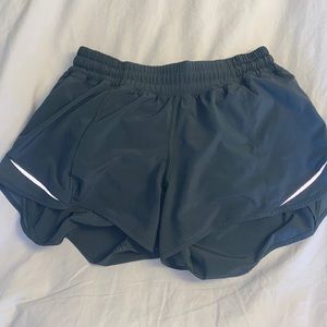 Lululemon Hotty Hot 4” Shorts